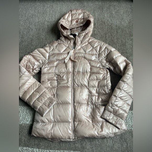 Lululemon pink puffer jacket Sz 8 - Picture 2 of 2